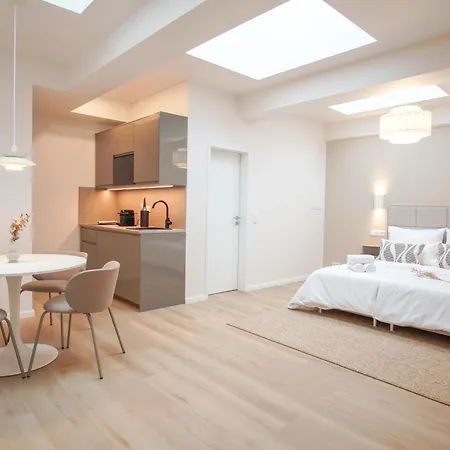 Homefy - The7 - Serviced Duesseltal شقة فندقية 3*