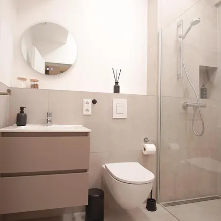 Homefy - The7 - Serviced Duesseltal 3*